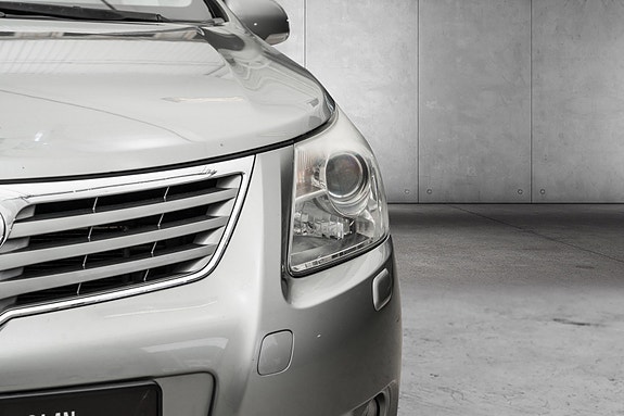 Toyota Avensis 6 of 28