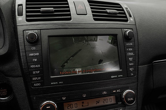 Toyota Avensis 24 of 28