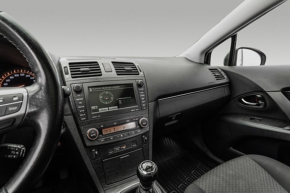 Toyota Avensis 22 of 28
