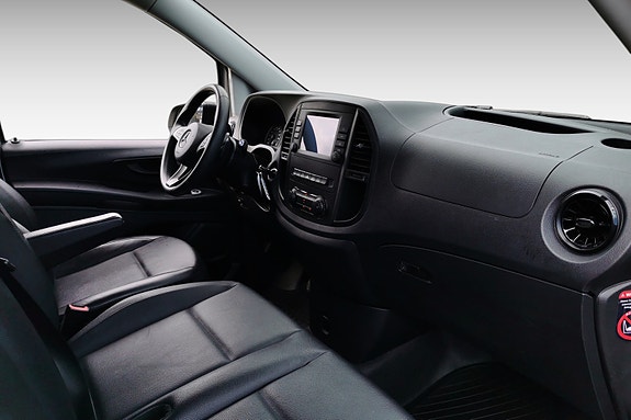 Mercedes-Benz Vito 13 of 20
