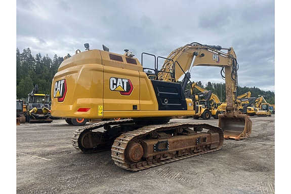 Cat 352 3 of 30