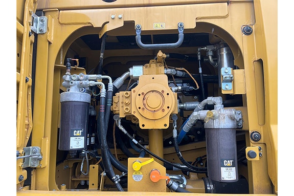 Cat 352 21 of 30