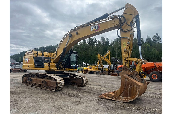Cat 352 2 of 30