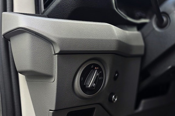 Volkswagen Crafter 25 of 30