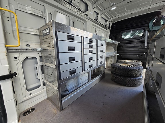 Volkswagen Crafter 12 of 30