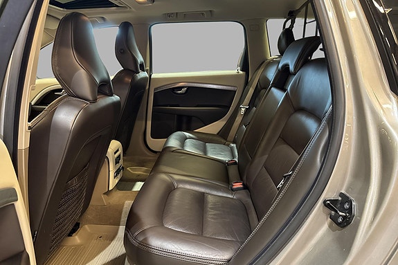 Volvo XC70 19 of 28
