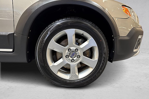 Volvo XC70 9 of 28