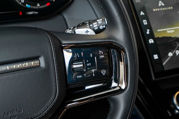 Land Rover Range Rover Sport 15 of 28