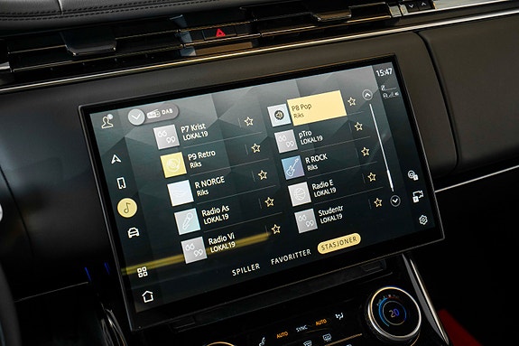 Land Rover Range Rover Sport 21 of 28