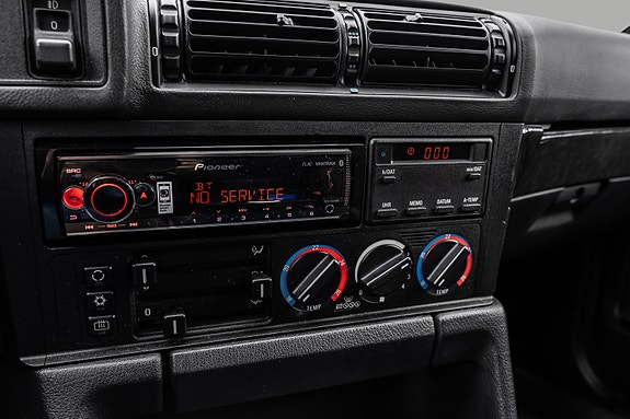BMW 525i 27 of 30