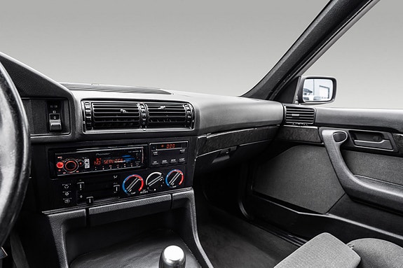 BMW 525i 26 of 30