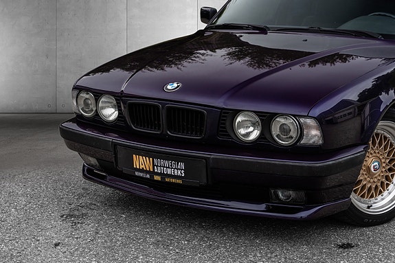 BMW 525i 2 of 30