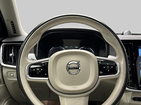 Volvo V90 18 of 30
