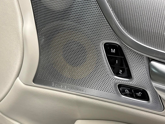 Volvo V90 21 of 30
