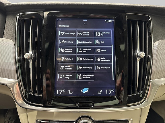 Volvo V90 28 of 30