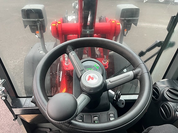 Weidemann 1260LP Med hytte og hele 1300kg tipplast 4 of 6