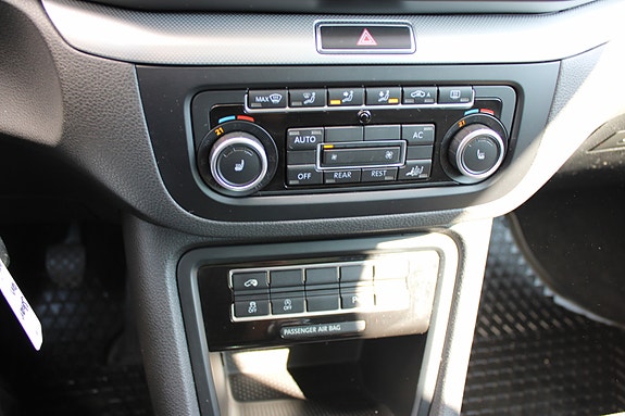 Volkswagen Sharan 11 of 30