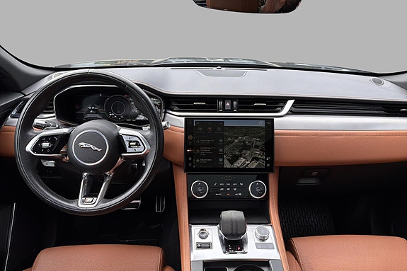 Jaguar F-PACE 6 of 18