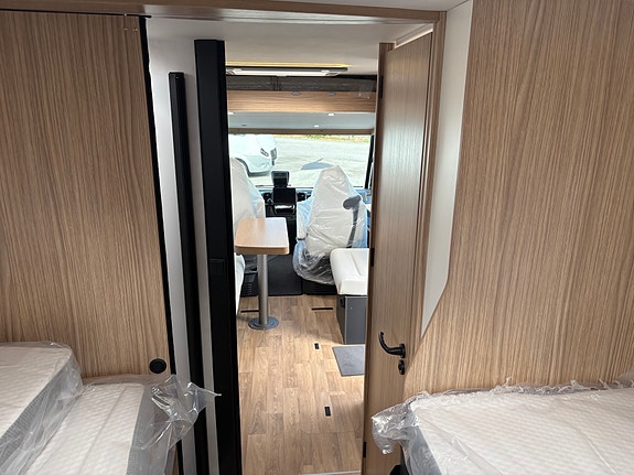 Pilote NYHET for 2027 / G-740 FGJ Evidence 17 of 30