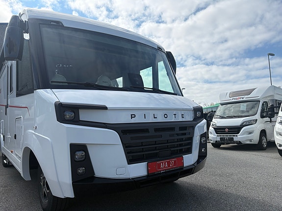 Pilote NYHET for 2027 / G-740 FGJ Evidence 3 of 30