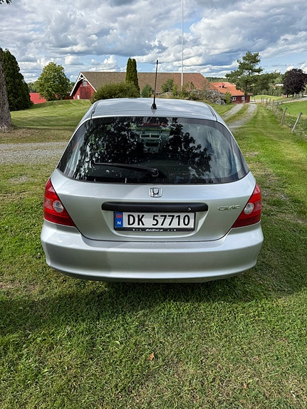 Honda Civic 4 of 6