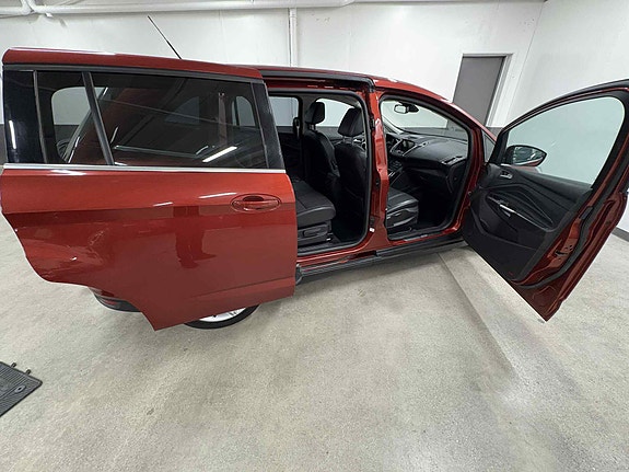 Ford Grand C-MAX 10 of 30