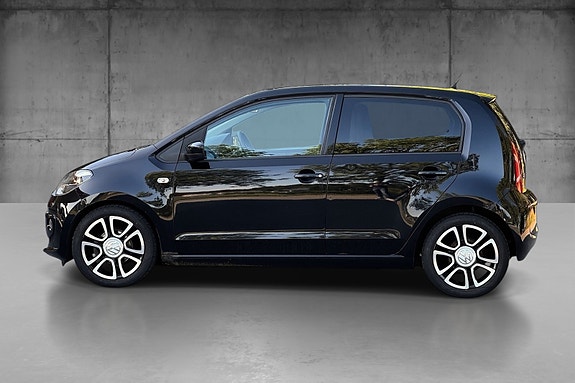 Volkswagen UP! 4 of 12