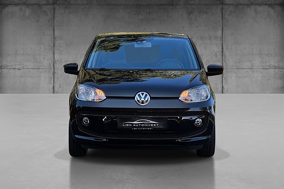 Volkswagen UP! 2 of 12