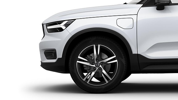 Volvo XC40 8 of 11