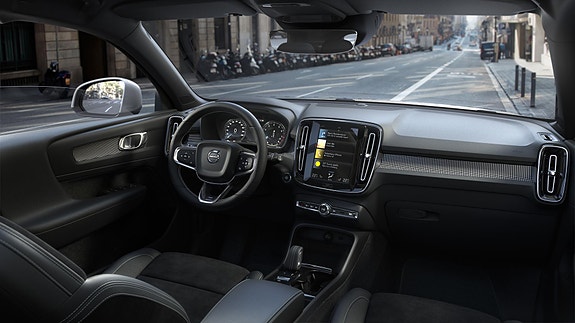 Volvo XC40 11 of 11