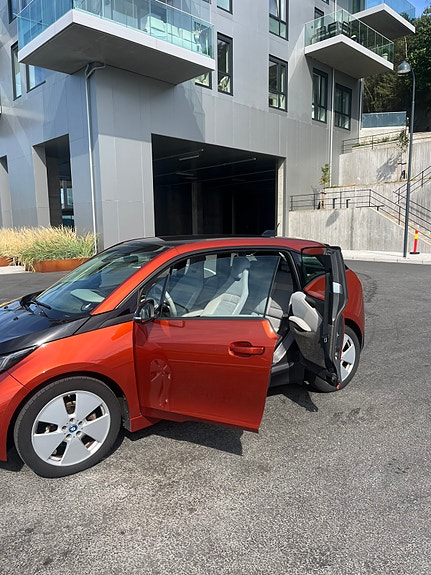 BMW i3 6 of 16