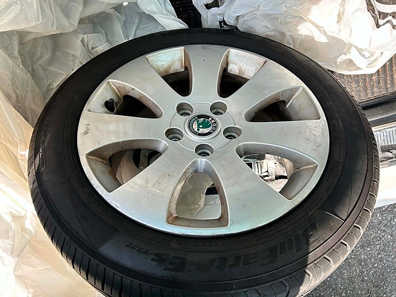 Skoda Superb 9 of 14