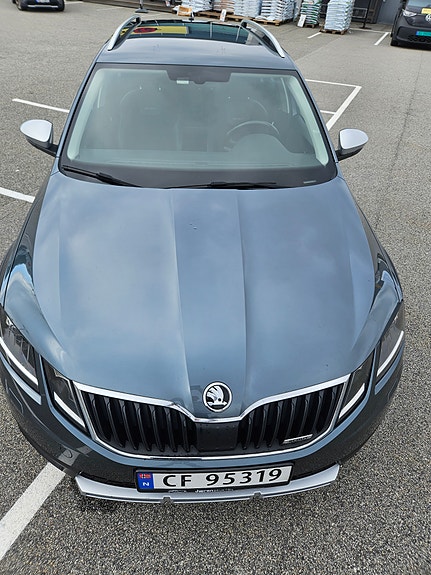 Skoda Octavia Scout 2 of 18