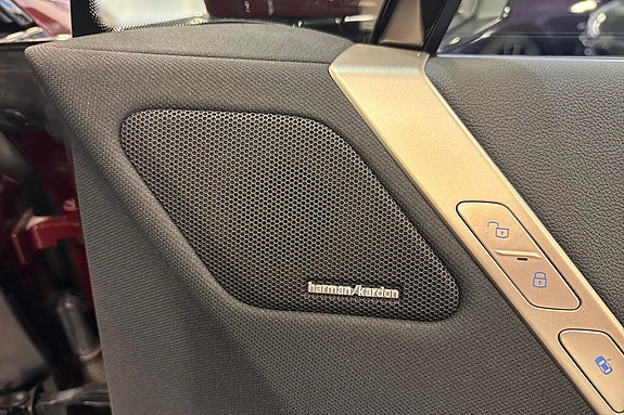 BMW iX 30 of 30