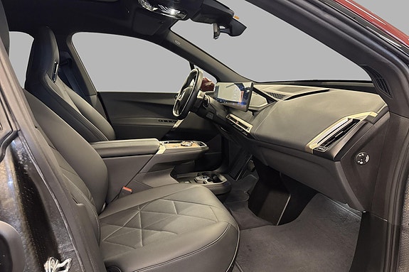 BMW iX 16 of 30