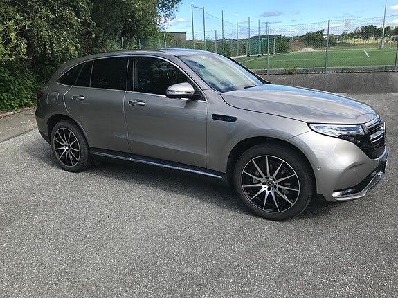 Mercedes-Benz EQC400 3 of 20
