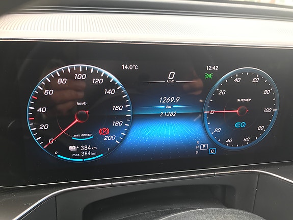 Mercedes-Benz EQC400 10 of 20