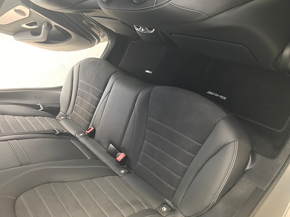 Mercedes-Benz EQC400 15 of 20