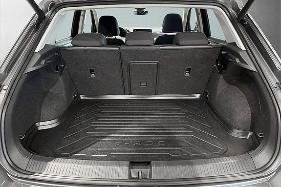 Volkswagen T-Roc 19 of 24
