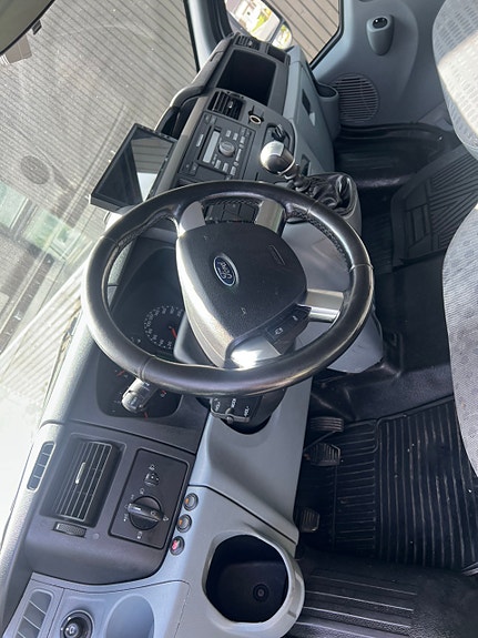 Ford Transit 6 of 8