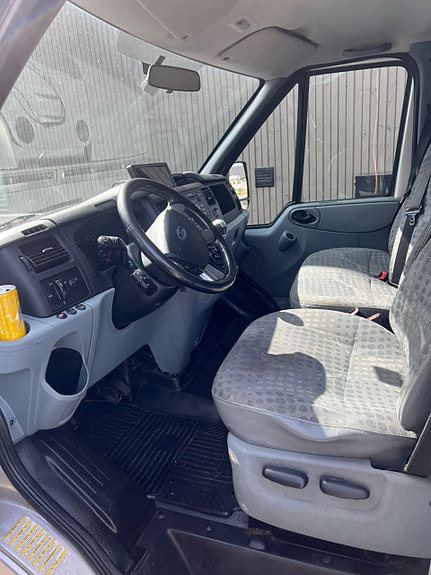 Ford Transit 8 of 8