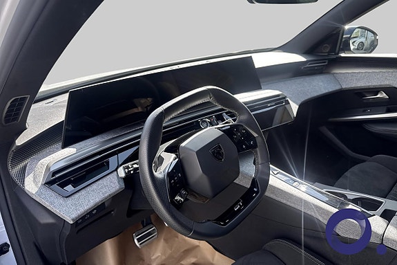 Peugeot e-3008 13 of 15
