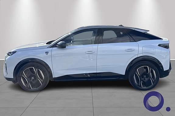 Peugeot e-3008 2 of 15