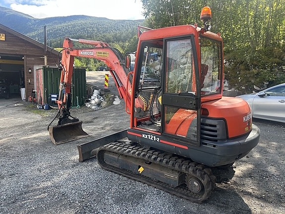 Kubota KX121-2