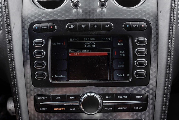 Bentley Continental GTC 28 of 30