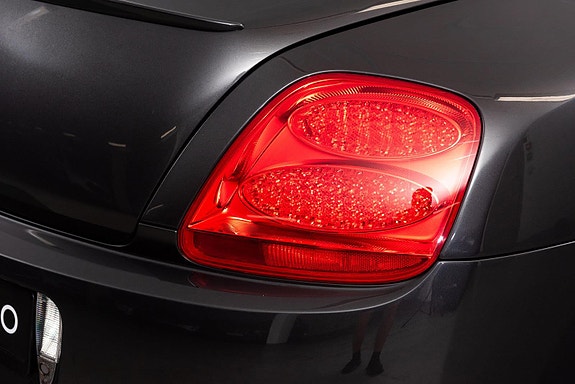 Bentley Continental GTC 18 of 30