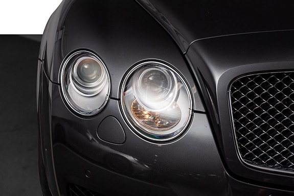 Bentley Continental GTC 12 of 30
