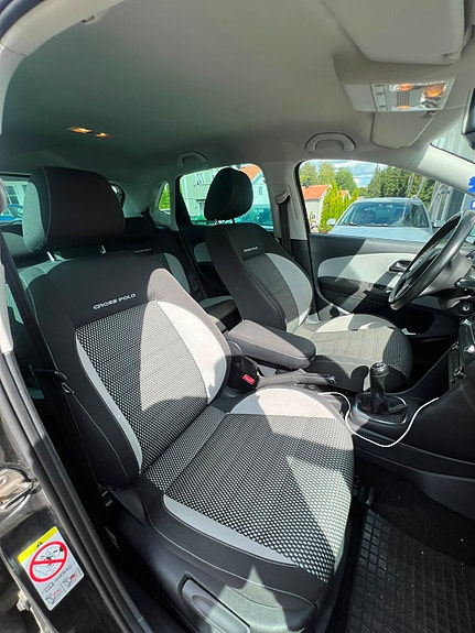 Volkswagen Polo Cross 4 of 7