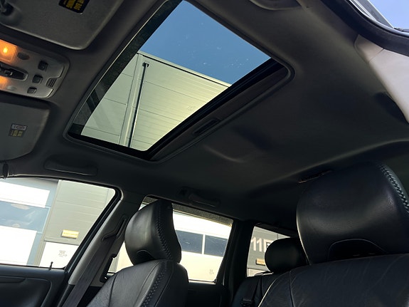Volvo XC70 18 of 25