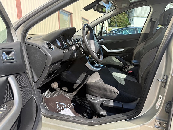 Peugeot 308 19 of 27